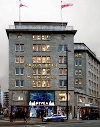 Öffnungszeiten, kontaktinformationen und 20 bewertungen für nivea haus in jungfernstieg 51, hamburg. Prien Haus Wikipedia