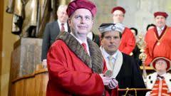 Profesní život jsem zasvětil medicíně, biochemii a 1. Rektor Univerzity Karlovy Tomas Zima Aktualne Cz
