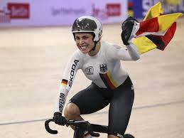 Germans emma hinze and pauline sophie grabosch beat defending champions stephanie morton and kaarle mcculloch of australia to win the gold medal in the women's team sprint as multiple world. Athleten Emma Hinze Olympia Tokio 2021