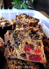 Easy Christmas Cake Recipe If Made In Early November It S Moist And Delicious By Chris Christmas Cake Recipes Fruit Cake Christmas Fruit Cake Recipe Christmas