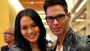 SINGPOST~ QUEST FOR AMUSEMENT: Bobby Tonelli finds new love after break-up  with Joanne Peh