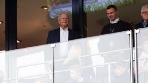 Business and a philantrophic foundation. Dietmar Hopp Wohltater Und Hassfigur Fussball