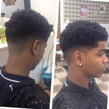 Voir plus d'idées sur le thème coiffure homme black, coiffure homme, coiffure. Coupe De Cheveux Homme Noir Degrade Long Hair Styles Men Afro Men Hair Inspiration Short