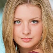 Madison Weaver's Instagram, Twitter & Facebook