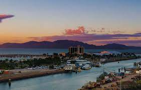 Townsville is the seat of james cook university of north queensland (1970) and of the australian institute of marine science. Townsville Hotel Accommodation Townsville