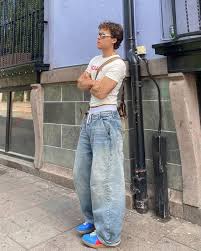 Y2K Streetwear Trends for Men: A Guide to Retro Fashion
