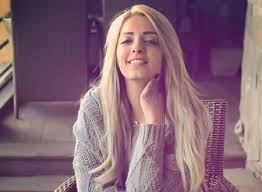 بعد صدام مع الضيف ك.اسامه خليل مى حلمى تختم الحلقه بطريقه مفاجئه. Ù…ÙŠ Ø­Ù„Ù…ÙŠ ØªÙ†Ø´Ø± Ø£ÙˆÙ„ ØµÙˆØ±Ø© Ù„ÙˆØ§Ù„Ø¯ØªÙ‡Ø§ Ù‡Ù„ ØªØ´Ø¨Ù‡Ù‡Ø§ Ø´Ø§Ù‡Ø¯