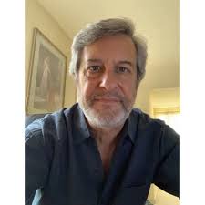 I am 58 years old and from Switzerland🇨🇭🇨🇭 i live alone, I am a widow.  I am ready to travel to any country if you accept me. ❤️ 😍