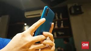 Lalu bagaimana cara mengatasi masalah sinyal lemah pada ponsel jadul atau hp smartphone berbasis android maupun ios? Mati Lampu Pengguna Ponsel Keluhkan Sinyal Buruk
