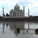 Nước lũ đe dọa kỳ quan thế giới Taj Mahal ở Ấn Độ - Tuổi Trẻ Online