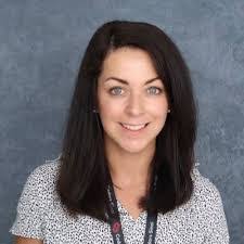 Deborah Kwon's Instagram, Twitter & Facebook