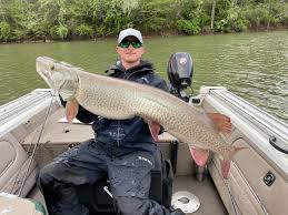 Edmund sixtus muskie was an american statesman and political leader who served as the 58th united states secretary of state under president. West Virginia Angler Lands New Muskie State Record