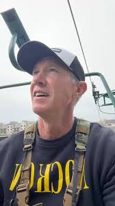 I found an AMISH RED HOT CHILLI PEPPERS FRONTMAN? Tell me this doesn't look  like a PA Amish Anthony Kiedis! He's even sipping a cold one.