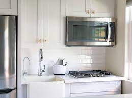 Kitchen wall color with maple cabinets. 10 Best Kitchen Cabinet Paint Colors