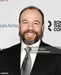 Laura Burstein's Instagram, Twitter & Facebook