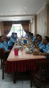 Memilih makanan untuk ikan cupang tidak boleh sembarangan, kamu harus memilih pakan yang bergizi, guna untuk menunjang pertumbuhan ikan. Rumah Makan Sederhana Masakan Padang Home Kupang Menu Prices Restaurant Reviews Facebook