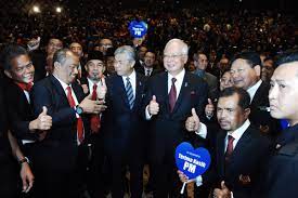 Warga perkhidmatan awam juga perlu memanfaatkan data yang merupakan teras kepada proses digitalisasi sektor awam serta bertindak sebagai aset strategik dalam. Majlis Amanat Perdana Perkhidmatan Awam 2018