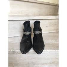 Trouvez chaussure à votre pied grâce à cette sélection de bottes et bottines pour femme sur farfetch. Bottines Low Boots A Talons Un Matin D Ete 38 Noir Vendu Par Valeno 6743273