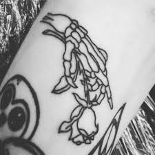 Skeleton Hand Holding Rose Tattoo Skeleton Hand Tattoo Hand Tattoos Hand Holding Tattoo