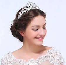 Find A Wholesale special crown For Glamor And Style