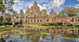 Angkor vat là khu quần thể kiến trúc nổi tiếng và trở thành biểu tượng của đất nước campuchia. Angkor Wat 1 Trong 7 Ká»³ Quan Tháº¿ Giá»›i