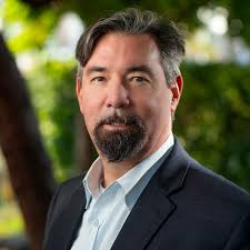 Directors & Executive Officers