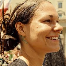 Michelle's Inspiring Journey: From Healing to Compassion 🌱💪 Michelle's  story is a testament to the transformative power of choice. Her journey  began with a diagnosis that changed the course of her life: