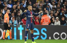 Le bilan de victoires est à l'avantage de la formation parisienne grâce à l'enchaînement de succès depuis les années 2010. Marseille Psg 0 2 28 10 18 Ligue 1 18 19 Histoire Du Psg