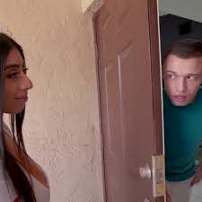 Richard Mann Fucks Lana Violet - XXX BULE