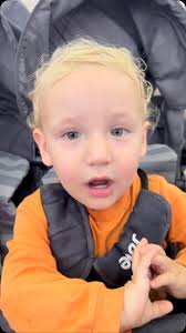 Birinin gözü yeşil birinin gözü mavi mahşalllah diyelim aydın bobinaj