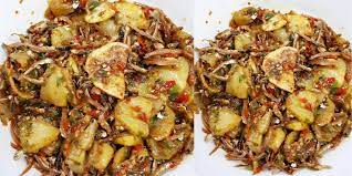Maybe you would like to learn more about one of these? Resipi Sambal Kentang Ikan Bilis Goreng Rangup Viral Sampai 58k Share Simple Je Pa Ma