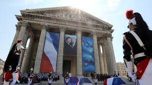 Originally buried at montparnasse cemetery following her death in 2017. Simone Veil Is Interred In The Pantheon The Atlantic
