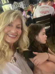 The girl was having trouble hanging so we came to the vampire Penguin.  Still in Silo Square MS…… Cotton candy for her and coffee coffee for me !