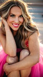 What life is really like working with a 2 year old. I'm about to get her  into @steviemackey for lessons. It's the "No thank you at the end for me."  This song