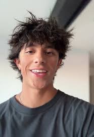 Aidan Barnes's Instagram, Twitter & Facebook