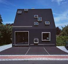 Schwarzes haus, gebäude, ist in schweiz. Das Schwarze Haus Munchenarchitektur