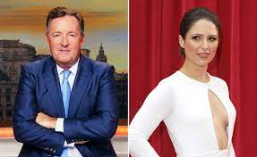 Coronation street's nicola thorp is joined by neil wallis to debate. Coronation Street S Nicola Thorp Rows With Gmb S Piers Morgan Over Weight Media Coverage