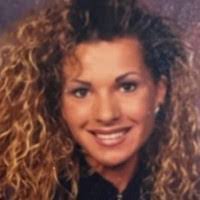 Jennifer Elia's Instagram, Twitter & Facebook