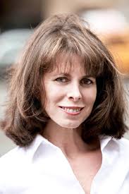 Laurie Graff's Instagram, Twitter & Facebook