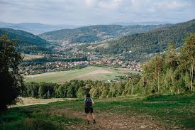Góra żar mapa wyciagów i tras. Gora Zar Z Miedzybrodzia Zywieckiego Szlak Kolejka Elektrownia I Atrakcje