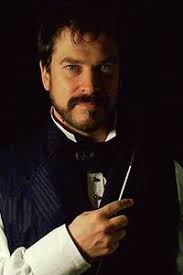 Допомога митцям