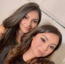 Melanie Maes's Instagram, Twitter & Facebook