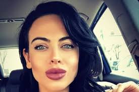 Maria, cea mai sexy femeie de la FRF, a fost demisă! Fiica fostului  fotbalist Gheorghe Ceaușilă e fan Universitatea Craiova. „Rămâne prima mea  iubire!”