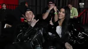 Courtney and travis are officially a couple, said the insider. Kourtney Kardashian Travis Barker Have Date Night Alongside Megan Fox Mgk Laptrinhx News