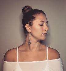 Elizabeth Ginter's Instagram, Twitter & Facebook