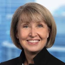 Lauren Stockman's Instagram, Twitter & Facebook