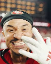 San Francisco 49ers added a new photo.