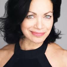 Amy Roesler's Instagram, Twitter & Facebook