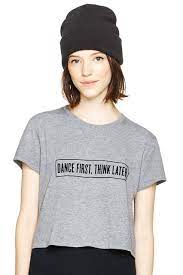 One of the easiest hairstyles to wear with hats is the one you have right now, worn down and loose. Short Hair Styling Tips How To Keep Head Warm