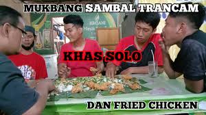 Cara membuat terancam sambal kelapa #mamawulan #terancam #sambal. Sambal Trancam Khas Solo Mukbang Indonesia Youtube